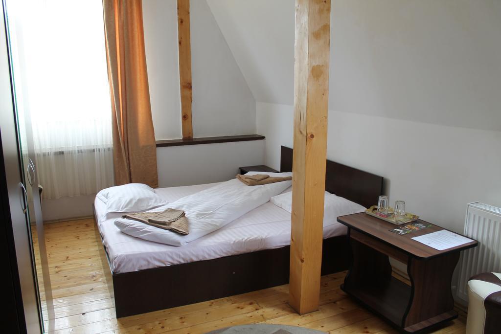 Casa Kiev Hotel Sibiu Esterno foto
